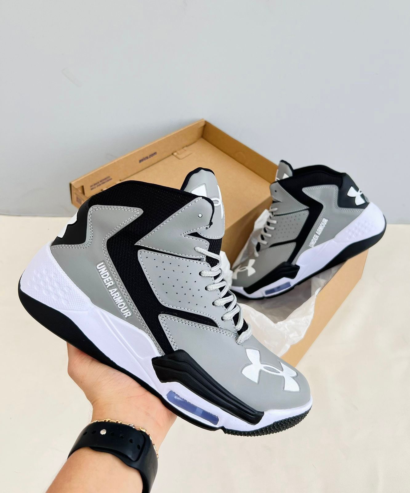 Gray helmet for bikers